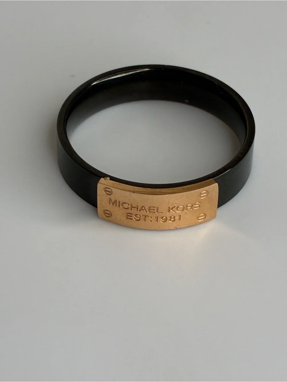Vintage Black and Gold Plaque Ring - Size 9